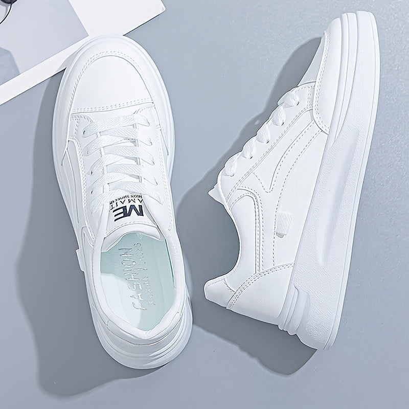 Stilige hvite sneakers med lett komfort