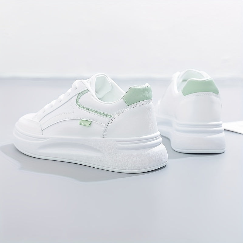 Stilige hvite sneakers med lett komfort