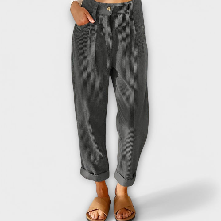 Moderne jeans med stilige bånd