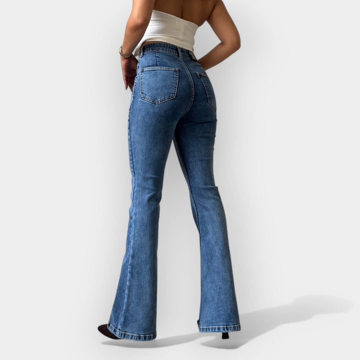 Adéla Eleganta Flare Jeans med Ekstremt Høy Midje