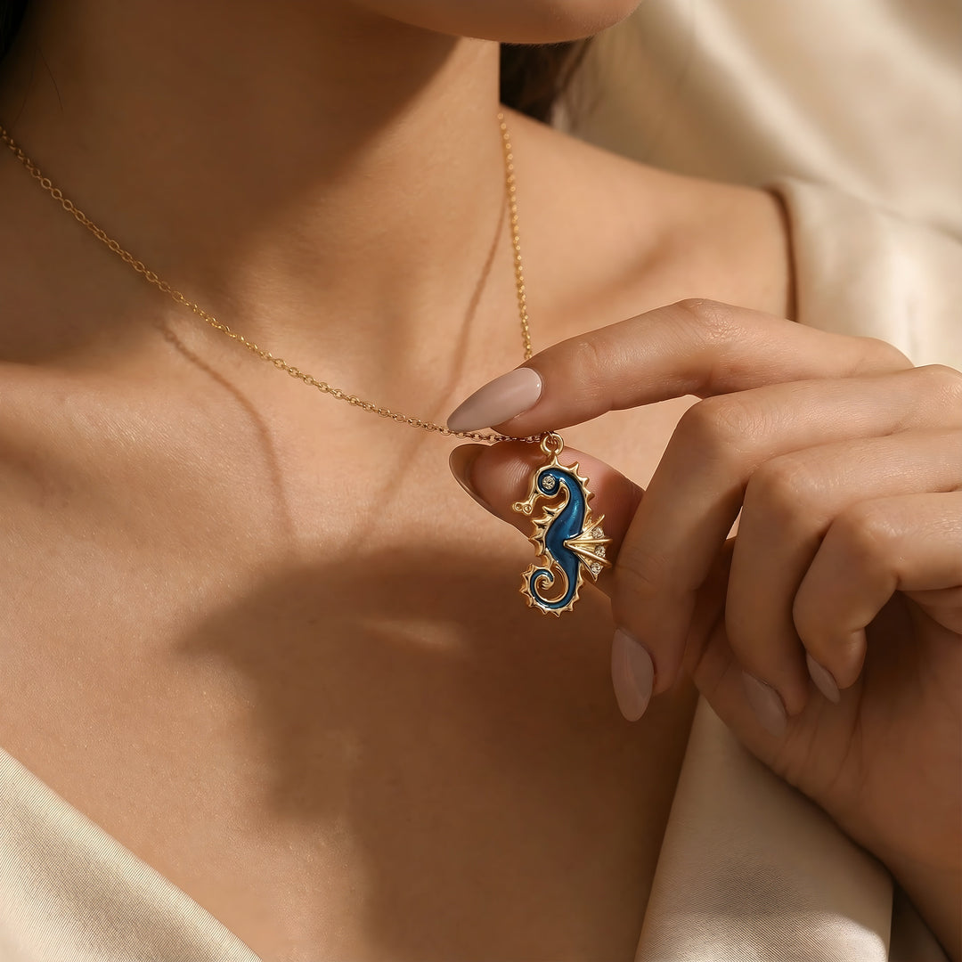 Manet lykkeamulet - øredobber, inkludert gratis halskjede | Begrenset tilbud
