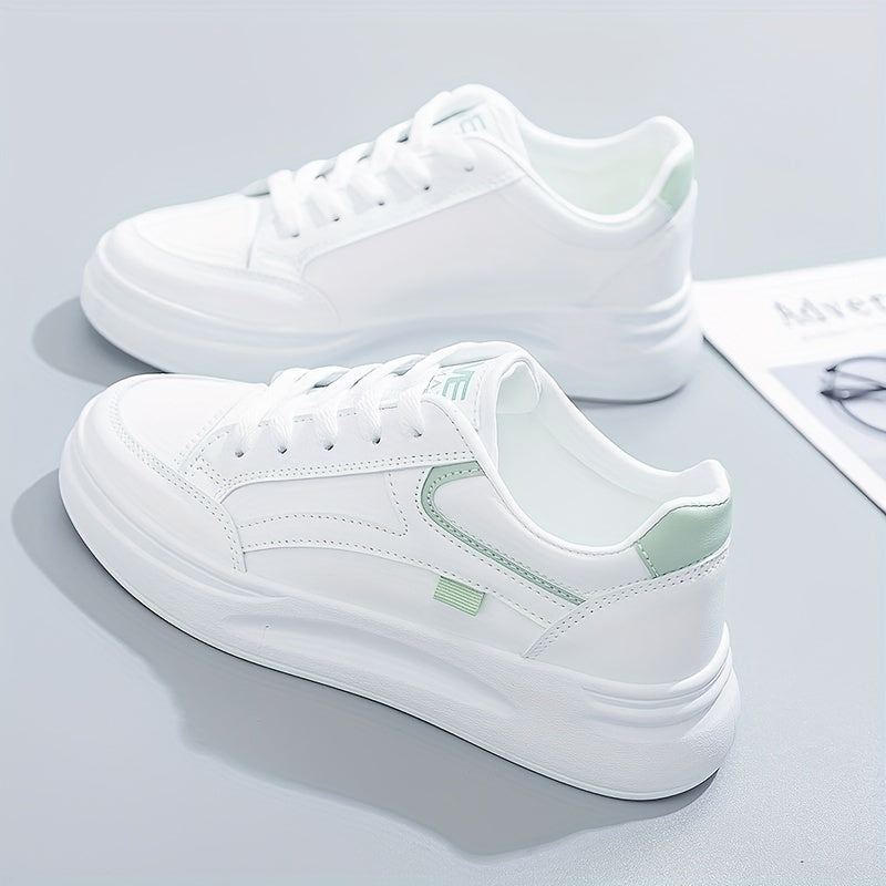 Stilige hvite sneakers med lett komfort